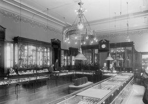 1910年、サンクトペテルブルク、ファベルジェの家の店 作： Unbekannt