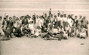 1938年、ジャージーのラプブレンテビーチでのグロスターホテルパーティーのスポーツ日