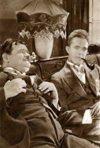 スタンローレルとオリバーハーディ、アメリカを拠点とするコメディデュオ、1933 作： Unbekannt