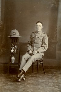 Cカンパニーの兵士のスタジオポートレート、第1大隊、イラク、1926年 作： Unbekannt