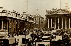 イングランド銀行と王立証券取引所、ロンドン、c1910。
