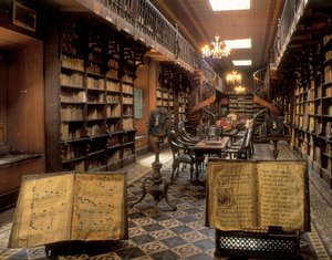 ペルー、リマ、聖フランシスコ修道院の図書館（20世紀）（写真 作： Unbekannt