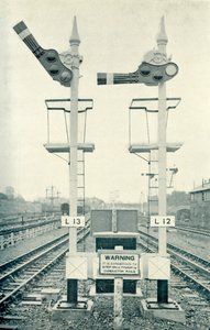 最新の種類の信号、1922年。 作： Unbekannt