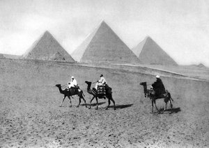 ギザのピラミッド、カイロ、エジプト、c1920s 作： Unbekannt