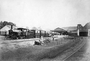 王立列車、スリランカ、キャンディー駅を出発、c1910s 作： Unbekannt