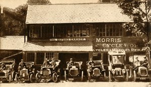 モリスモーターの出発点、1912年、1933年。 作： Unbekannt