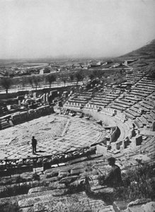 1913年、アクロポリスの南斜面にあるディオニュソス劇場 作： Unbekannt