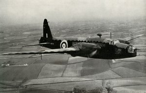ビッカースアームストロングウェリントン、1941年。 作： Unbekannt