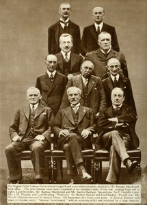 ラムゼイマクドナルドのキャビネット、1931年、1935年。 作： Unbekannt