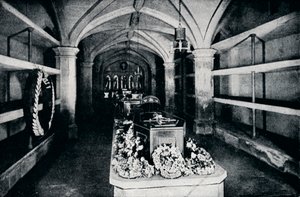 セントジョージズチャペルの首相の下の地下室、ウィンザー城、1910年1911年 作： Unbekannt