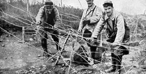 キャレンシー、フランスの防衛、1915 作： Unbekannt