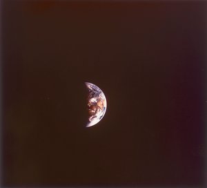 宇宙からの地球、1968 作： Unbekannt