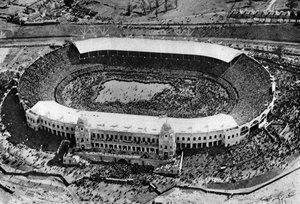 1923年、ロンドン、ウェンブリースタジアムでの最初のカップ決勝
