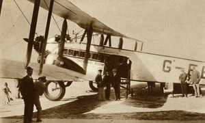 1929年、1935年、最初のインド航空便がロンドン南部のクロイドン空港に到着しました。 作： Unbekannt