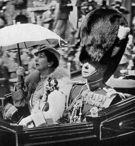 未来の王エドワード7世1894〜1972年、ノルウェーのモード王女王1869〜1938年、1935年