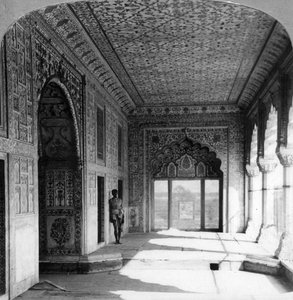 1900年代にインドのデリーにあるモーグル女王の王宮であったランマハルの宮殿