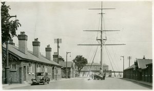 クォーターデッキ、イギリス海軍の訓練施設、サフォーク、ショットリー、1936 作： Unbekannt