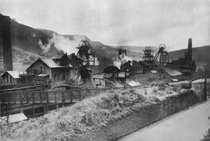 石炭ストライキのシーン：典型的なサウスウェールズのコート鉱山、1915 作： Unbekannt