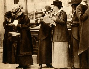 1915年5月、1933年、ルシタニアの沈没。 作： Unbekannt