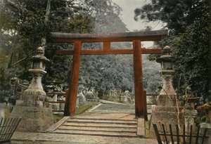 Tori DUn Temple Shinto, Tori at a Shinto Temple, 1900. 