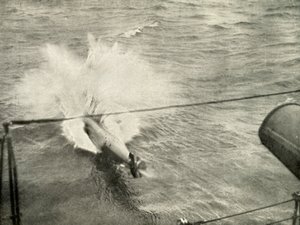 水に入る魚雷、1919年。 作： Unbekannt
