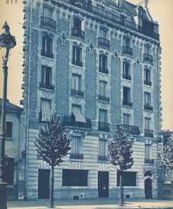 タウンハウスのファサード、c。 1900。