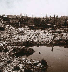 トレンチ、c1914-c1918 作： Unbekannt