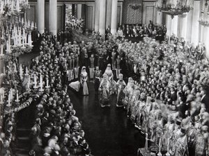 1906年にサンクトペテルブルクで最初の下院の開会式でニコラス2世皇帝、1906年