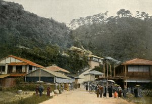 Une Rue A Nunobiki, Pres De Kobe, A Road in Nunobiki, near Kobe, 1900.  作： Unbekannt