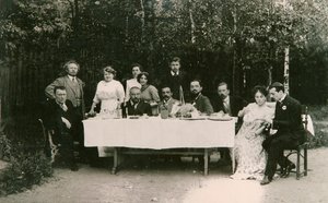 20世紀初頭のロシア人作家アレクサンドルクプリンとその家族、ロシア、ガッチナの訪問者 作： Unbekannt