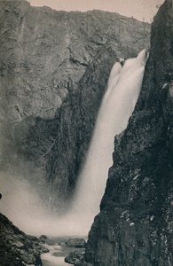 ボーリング滝、1914年。