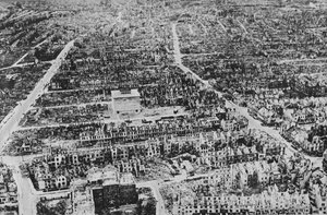 ブリティッシュ爆撃機がウェザーのブレーメンで何をしたか、1945 作： Unbekannt