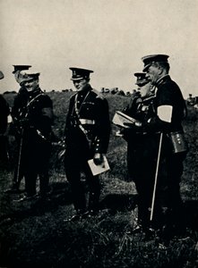 1912年、1945年、陸軍マヌーヴルでフランス将軍とともに。 作： Unbekannt