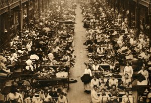 ロイヤルアーミークロージングファクトリー、第一次世界大戦、1914-1918、1933年に勤務する女性。