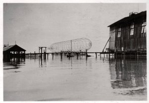 ツェッペリンLZ 6、建設中、ドイツ、1909 1933 作： Unbekannt