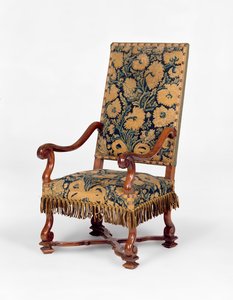 ジョージ2世の針仕事で覆われたソファ、c.1745。曲がりくねった脚が付いた針仕事で覆われた曲がりくねった腕、曲がりくねった背中。