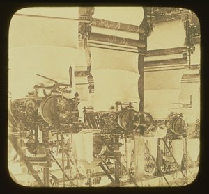 1850年頃、レスターシャー州のウォルジーウール工場で働いていた編み機 作： Unbekannt Unbekannt