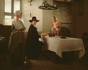 1992年『Between Two Fires』（写真） 作： Unbekannter Künstler