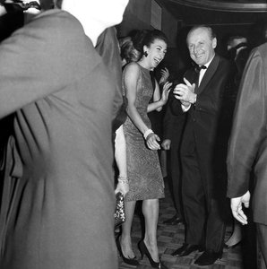 Bourvil no show Ye Ye no Olympia 作： Unbekannter Künstler