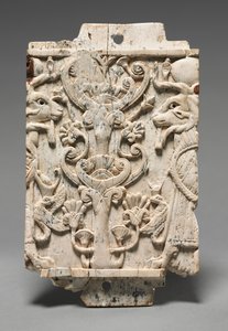 装飾プラーク：神聖な木に隣接するラム頭のスフィンクス、紀元前900〜800年 作： Unbekannt