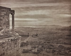 「山と谷のギリシャ」：プロピュライアの高台から見たアテネの谷 作： Unbekannter Künstler
