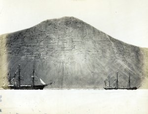 フランクリン・ピアース湾のプレスコット岬の下、流氷の上から撮影（カナダ） 作： Unbekannter Künstler