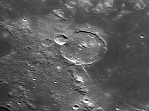2006年4月20日、Gassendi Crater 作： Unbekannt