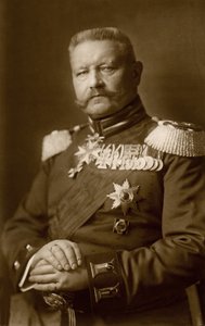 History. Germany. The general Paul von Hindenburg. Photo, Germany, c.1914-16. (postcard)   1439555   ja       japanese Successfully Translated  Original: Pylons at Karnak, the Theban Mountains in the Distance Translat: Pylons at Karnak, the Theban Mountain