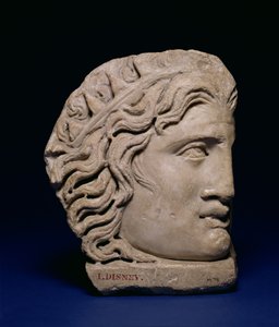 ヘリオスのマスク、石棺の蓋のコーナーマスク、ローマ時代、4世紀（大理石 作： Unbekannt