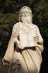 フランス、サロン・ド・プロヴァンスのモーゼ像 作： Unbekannt