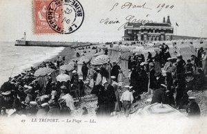 ノルマンディー、セーヌ・マリタイム（76）、トレポート：ビーチに集まるバカンス客と背景のカジノ - 1904年のポストカード