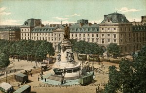 フランス・パリ：レピュブリック広場とカゼルヌ
