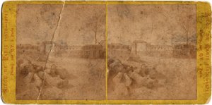 パリ包囲戦（1871年）：1870年9月20日から1871年1月28日にかけてのプロイセンによるパリ包囲戦の際の街の様子。Q.V.の写真。厚紙にプリント Dim.17x6,9 cm 作： Unbekannt