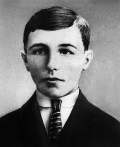フィリップ・ドーデ（1909-1923） 王党派の代議士レオン・ドーデの息子、フィリップ・ドーデは11月24日に遺体で発見された。 作： Unbekannt